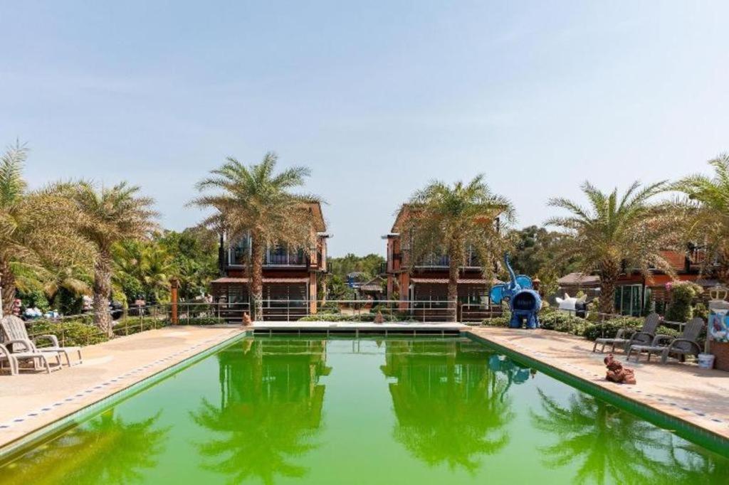 Oyo 755 Rattana Resort Ko Lanta Exterior foto